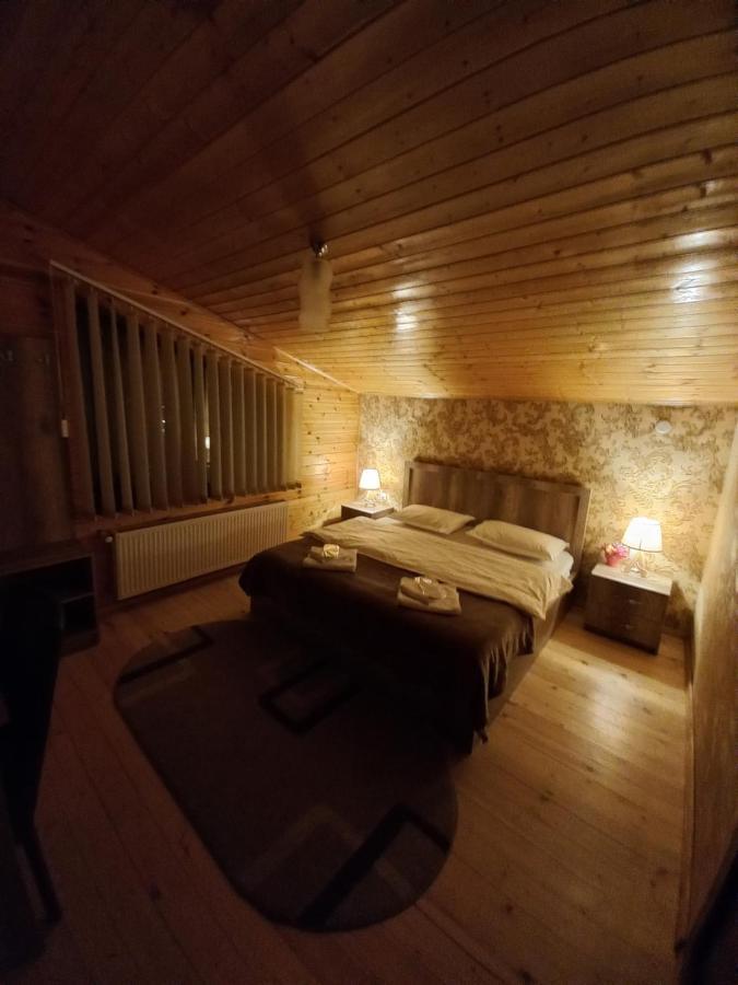 Hotel Four Season In Kazbegi Pokoj fotografie