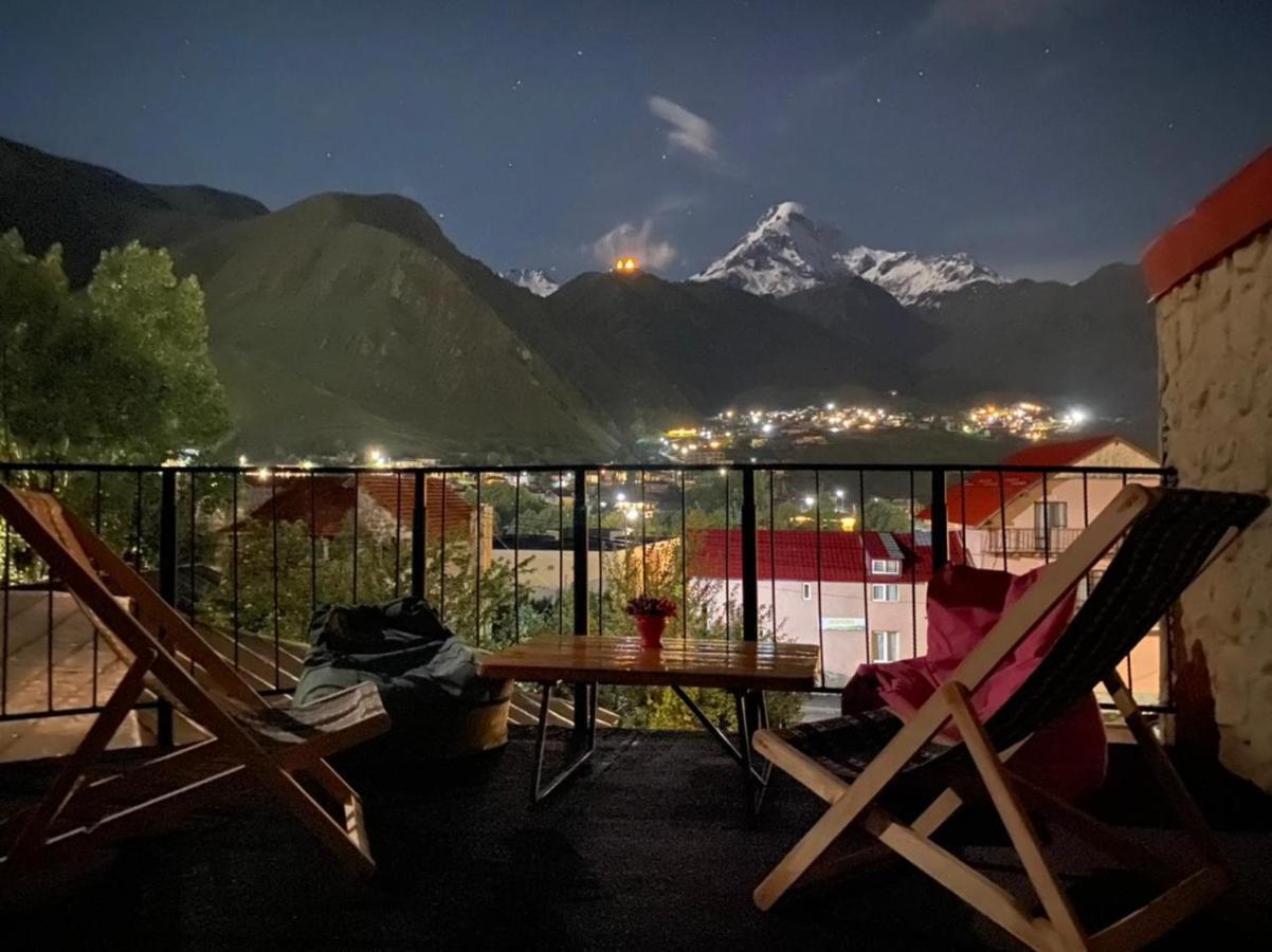 Hotel Four Season In Kazbegi Pokoj fotografie