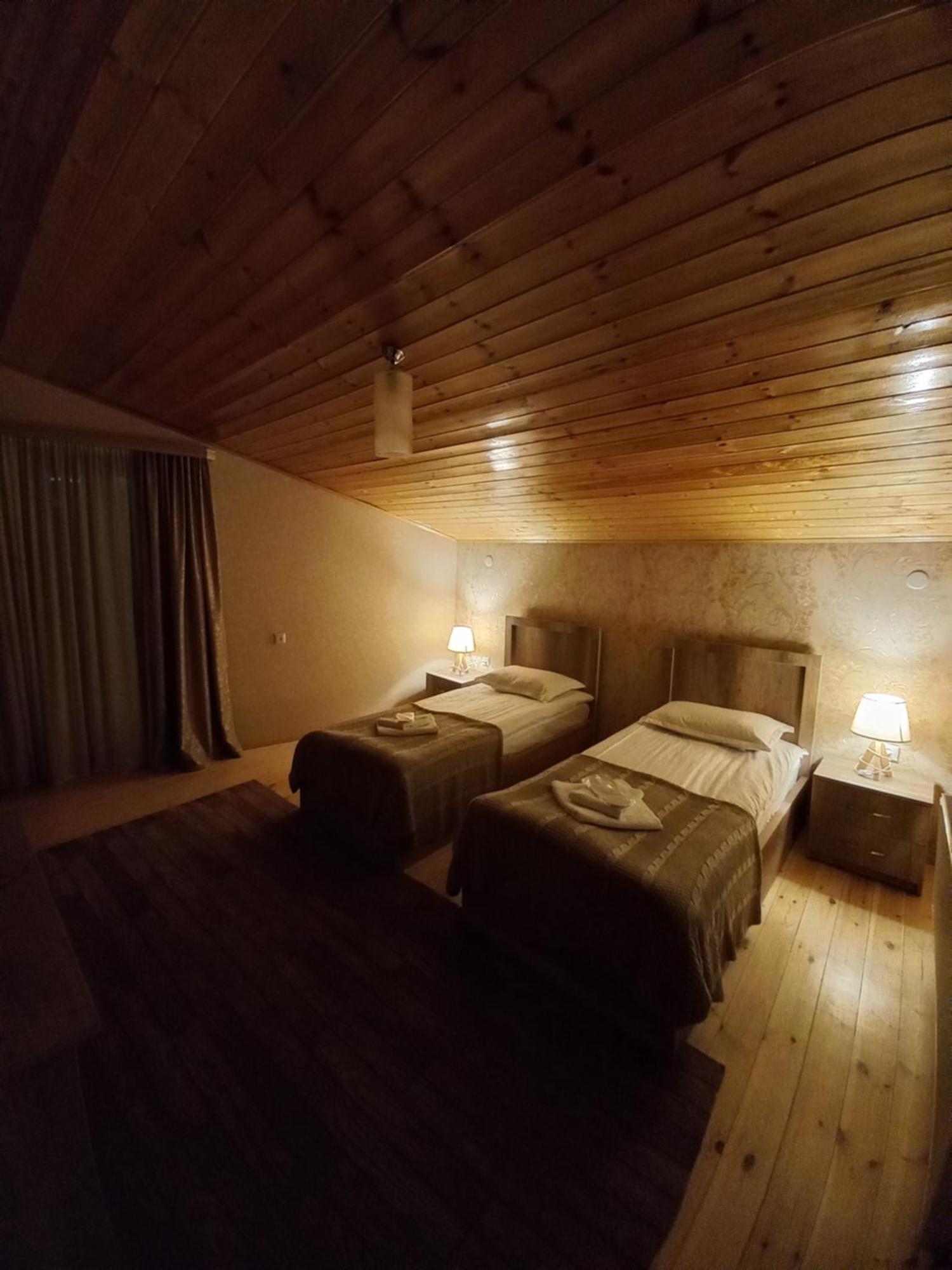Hotel Four Season In Kazbegi Pokoj fotografie