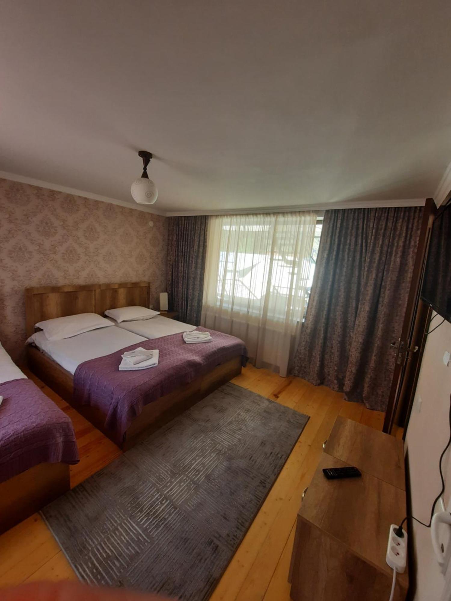 Hotel Four Season In Kazbegi Pokoj fotografie